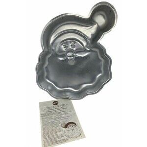 Wilton Christmas Santa Claus Head Cake Pan Metal Cupcake Baking Guide 2105-3310